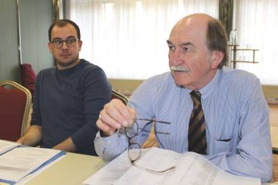 CDU-Fraktionsvorsitzender Felix Wohlfahrt und Bürgermeister Rainer-Hans Vollmöller (rechts)