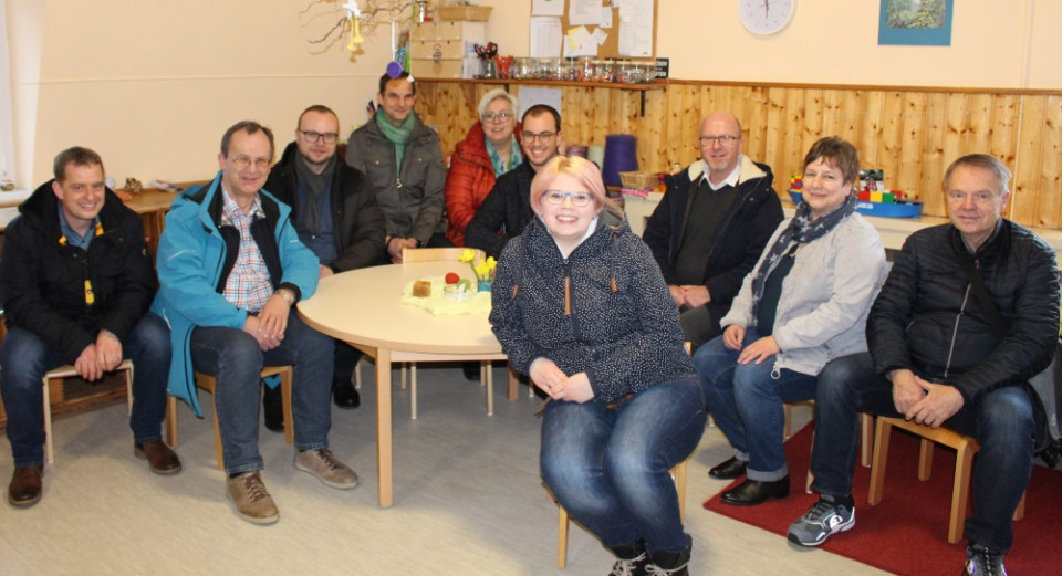 Die Leiterin Astrid Schalla-Klingenhöfer (zweite von rechts) informierte die Lauterbacher CDU über die Situation in der Kindertagesstätte „Villa Kunterbunt“ im Rudloser Weg: Die Leiterin Astrid Schalla-Klingenhöfer (zweite von rechts) informierte die Lauterbacher CDU über die Situation in der Kindertagesstätte „Villa Kunterbunt“ im Rudloser Weg: